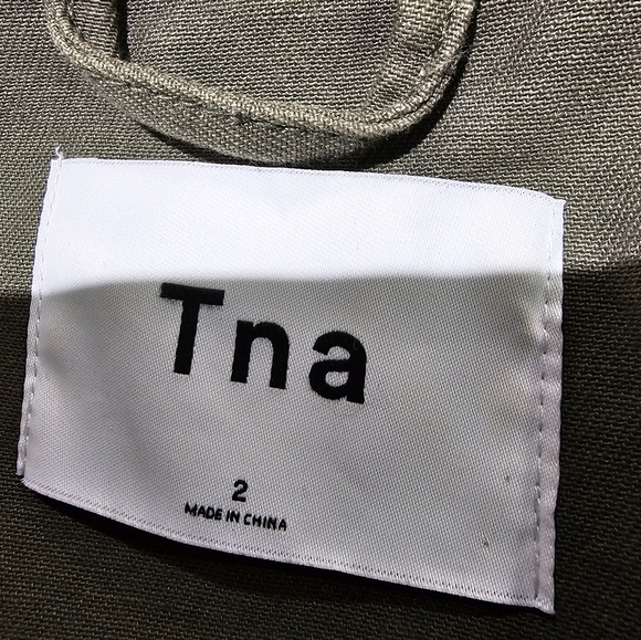 Aritzia TNA cargo utility jacket with hood Size 2 OVERSIZEDED - Picture 8 of 12